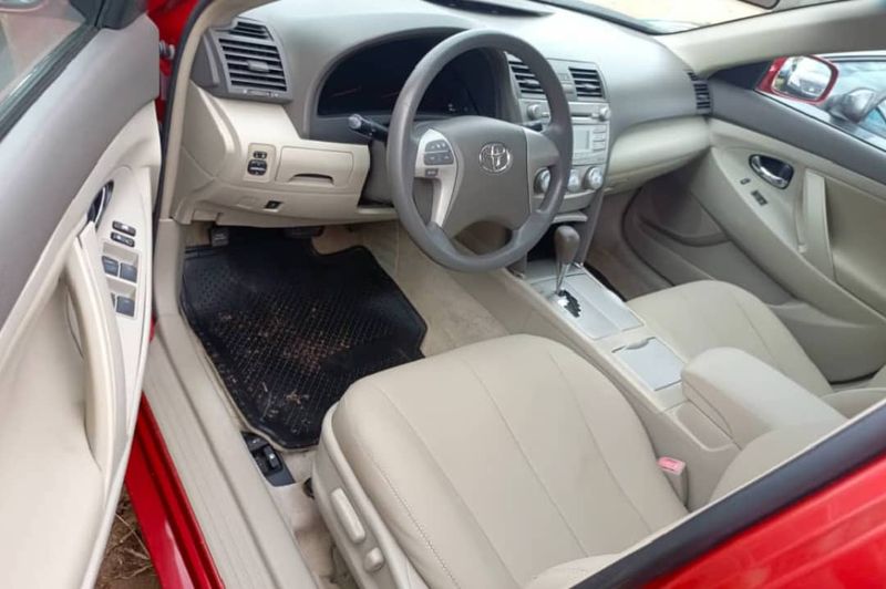 Thumbnail 7 of 2011 Toyota Camry LE
